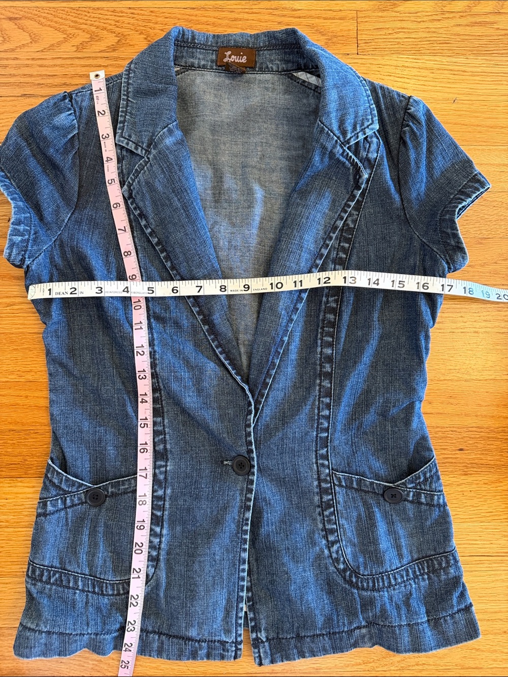 Short-Sleeve Flattering Denim Blazer Jacket